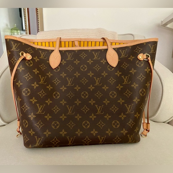 Louis Vuitton Handbags - Louis Vuitton Neverfull Mimosa Yellow MM LV NF